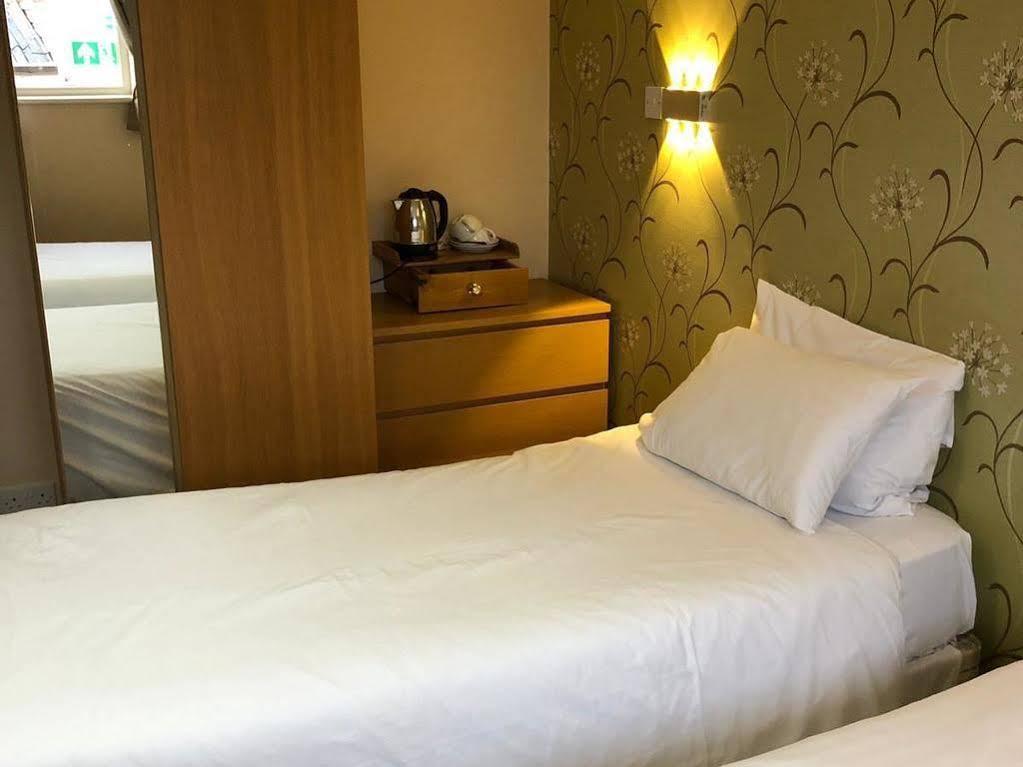 The Nags Head Bed & Breakfast East Harling Exterior photo